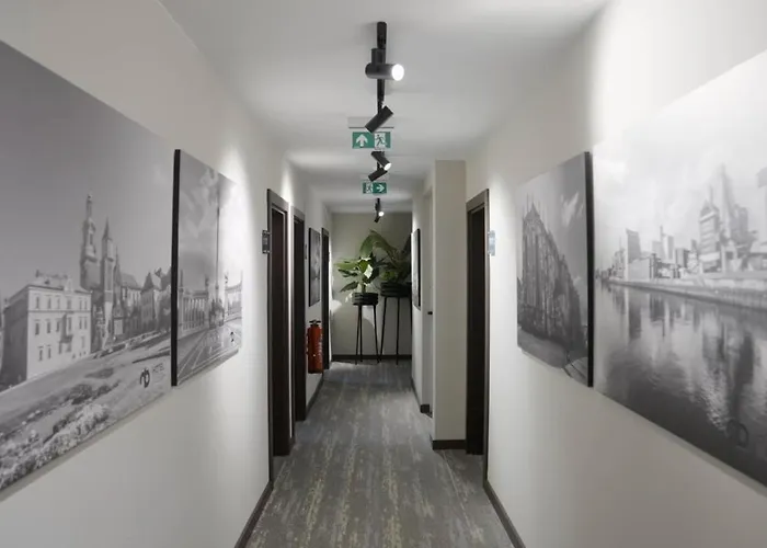 Busch 3* 居特斯洛